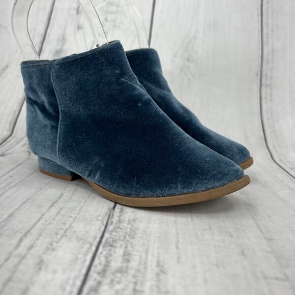 Old Navy Girls US Size 9 Blue Velvet Heel Ankle Boots Booties Side Zip - Picture 1 of 11